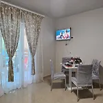 Bella Nina 실로