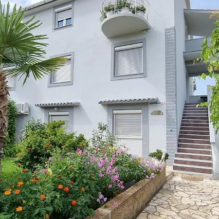 Apartment Bella Nina *