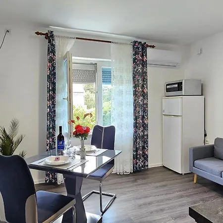 Apartment Bella Nina Šilo